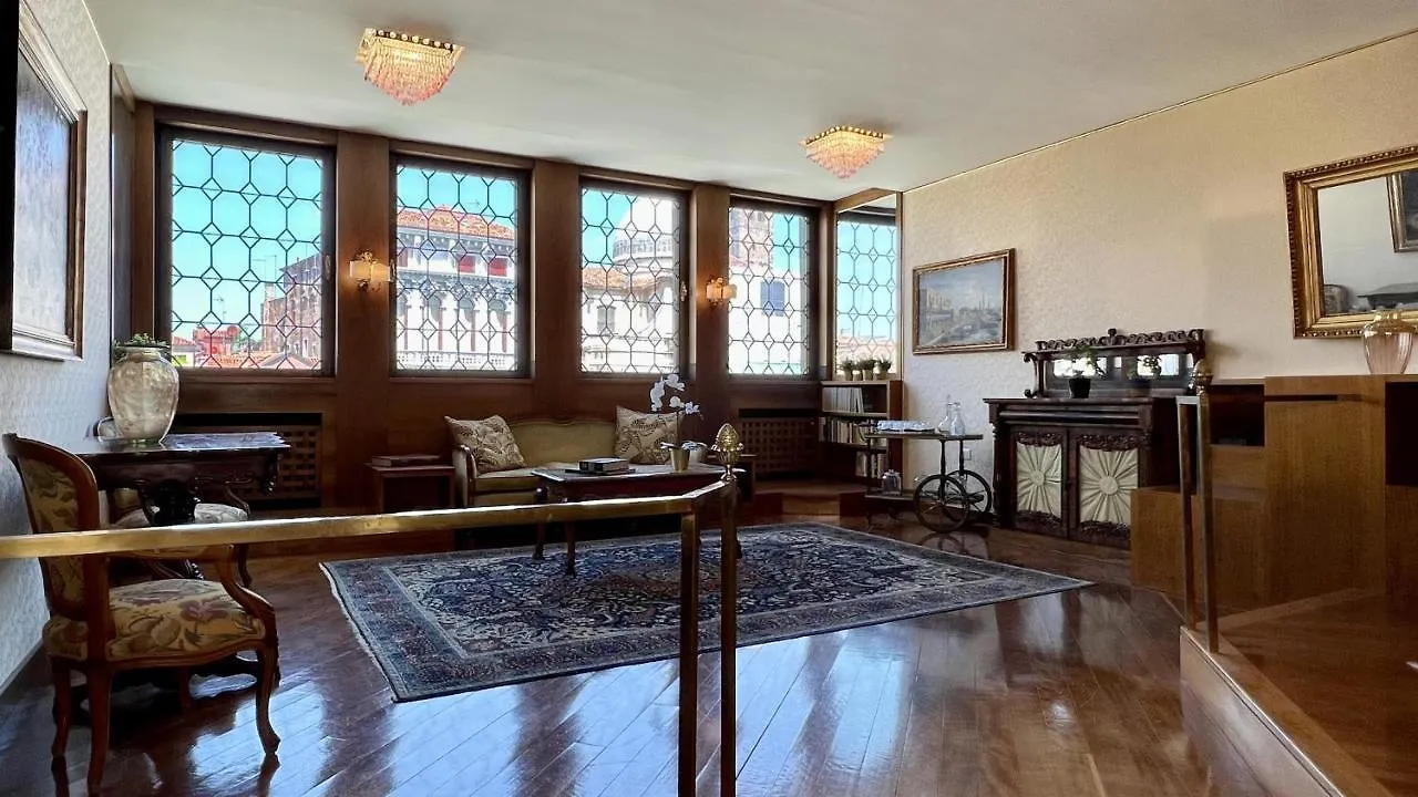 Residence Grand Canal Panorama Venedik Daire